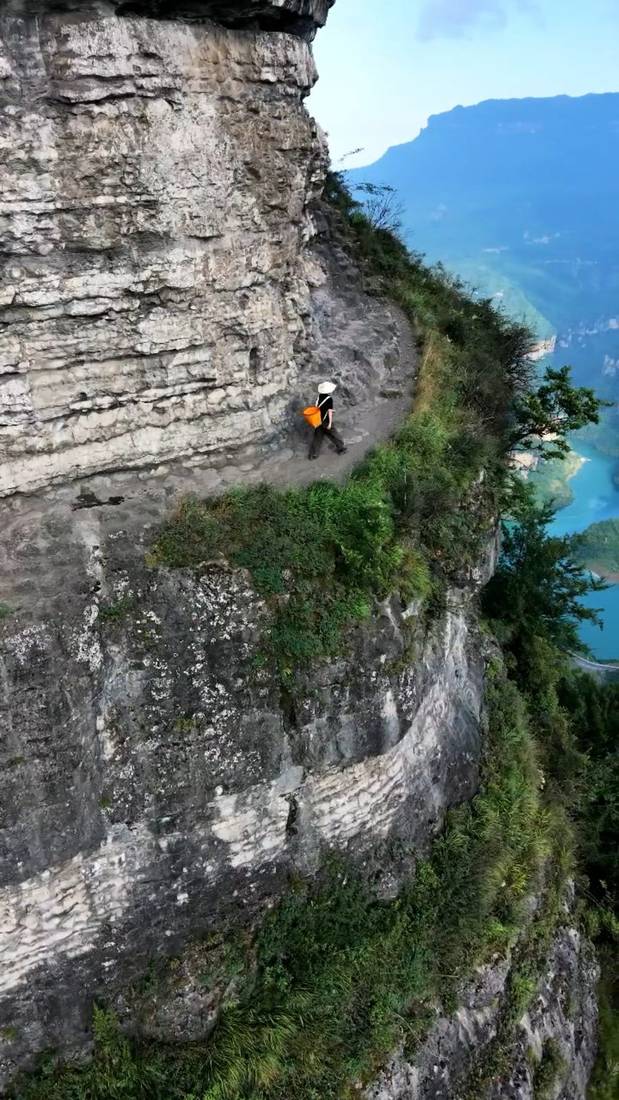 Cliff trail